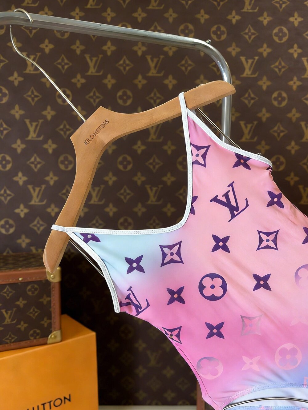LV Gradient Monogram One Piece Swimsuit - Picture 2 of 6